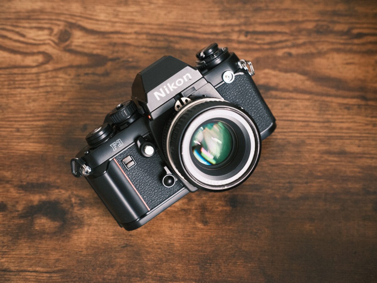 フィルムカメラレビュー。「Nikon F4」 | BORN SURE blog