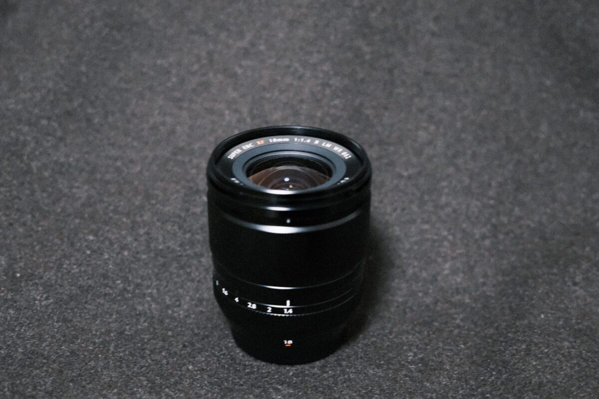 使用感激少の特上品 FUJIFILM X 交換レンズ フジノン XF18mm F1.4 R LM